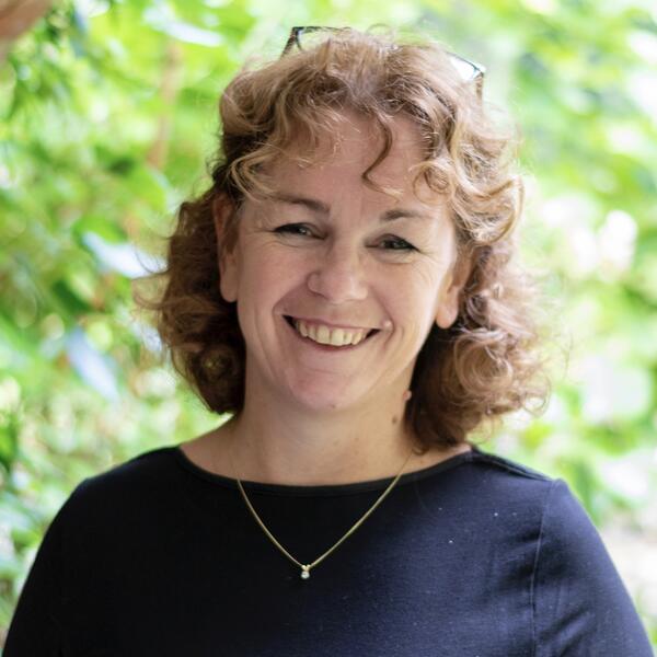 Dr Emma Heywood
